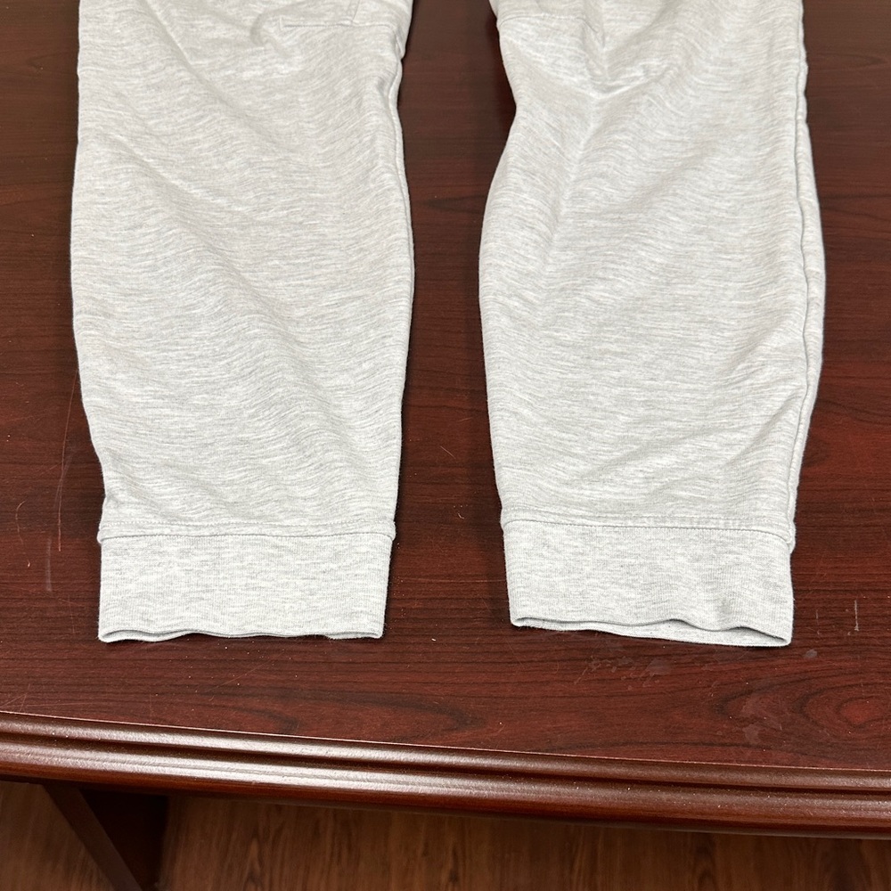 lululemon athletica Gray Sweatpants, String/Side & Back Pockets, NWOT - Picture 3 of 12